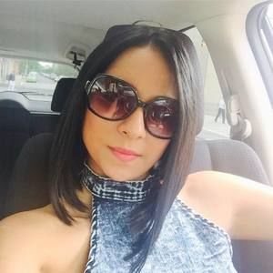 Meet your Posher, Mia